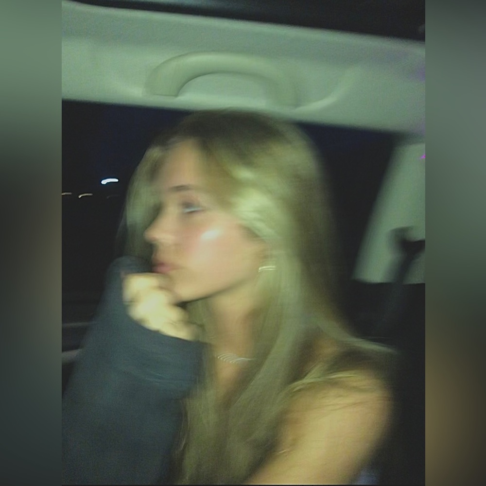 Meet your Posher, Mina